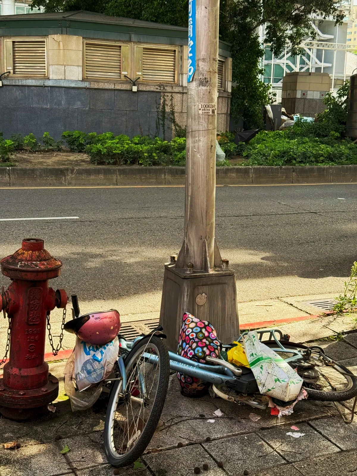 Another fallen bicycle